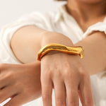 Freeform Elegance Bracelet - Unisex